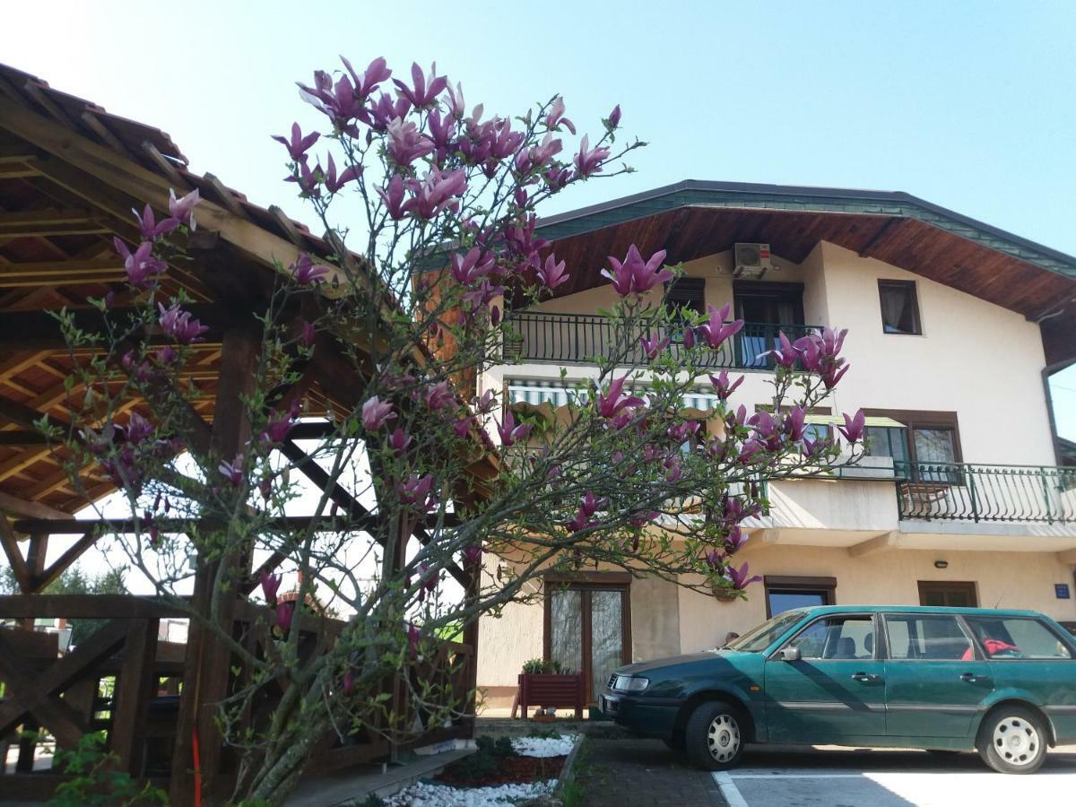 Apartments Strmac Slunj Exterior photo